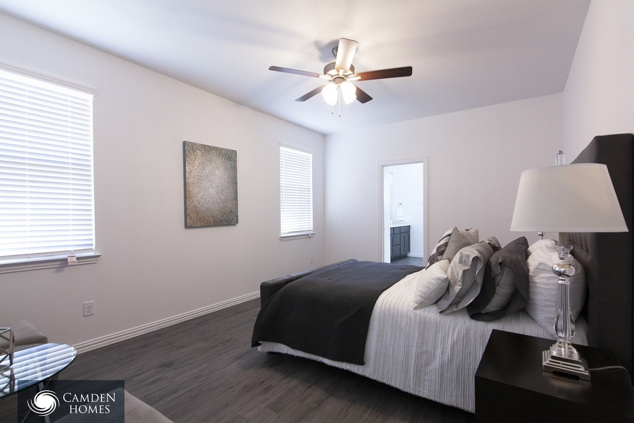 163 Yale Ave #1 - Photo 5 of 10