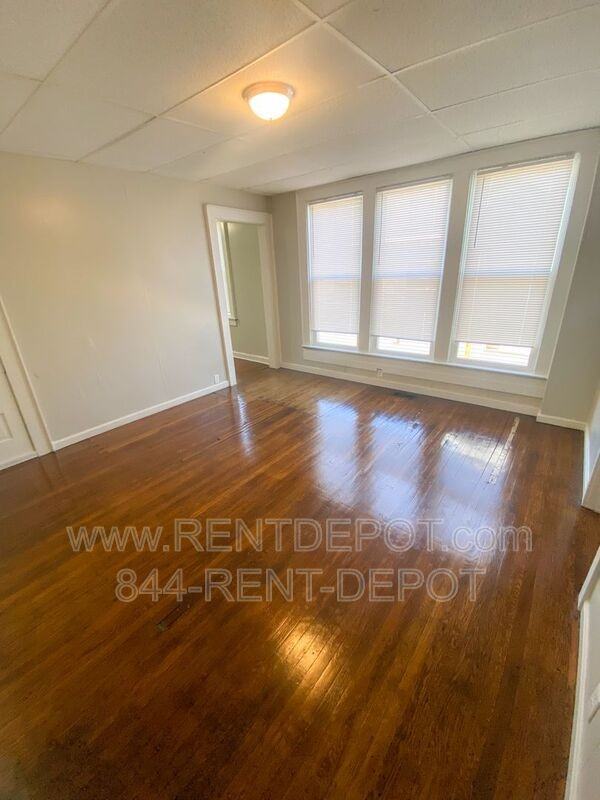 1231 Culver Dr #A - Photo 3 of 10