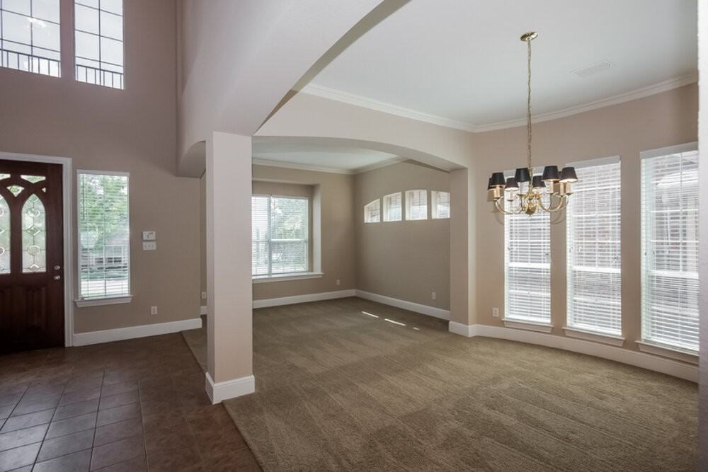 3405 Marymount Dr - Photo 3 of 13