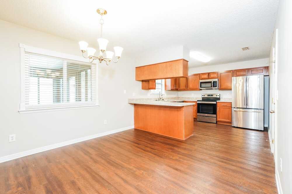 1855 Sherwood Dr - Photo 6 of 16