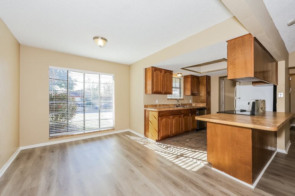 1825 Prince Dr - Photo 6 of 16