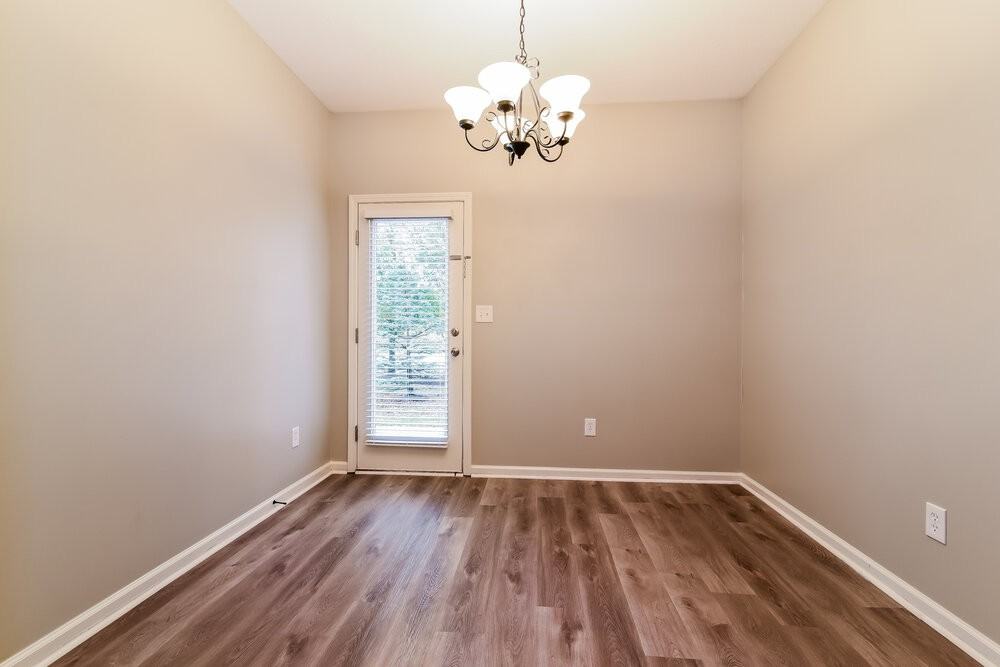 4049 Mossy Bank Rd - Photo 6 of 16