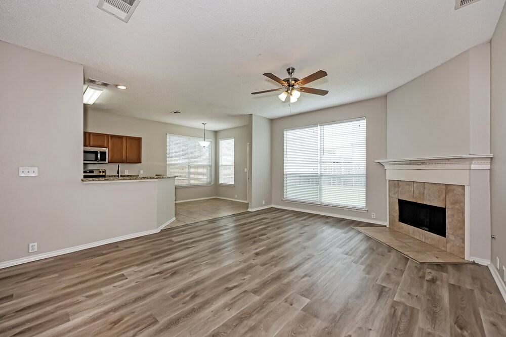 3000 Vicksburg Ln - Photo 4 of 17