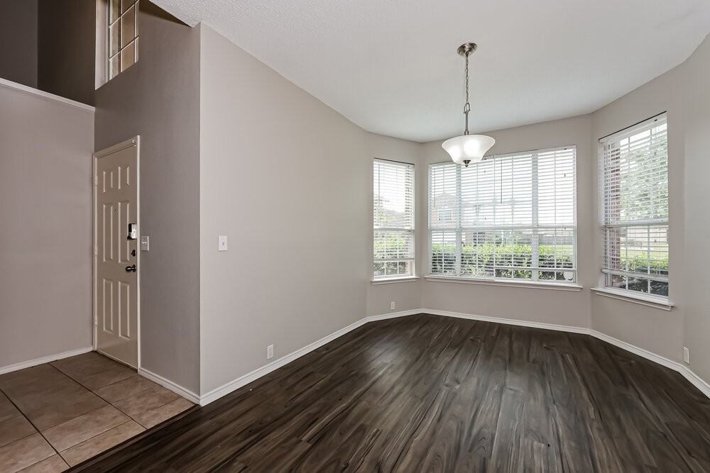 3000 Vicksburg Ln - Photo 6 of 17