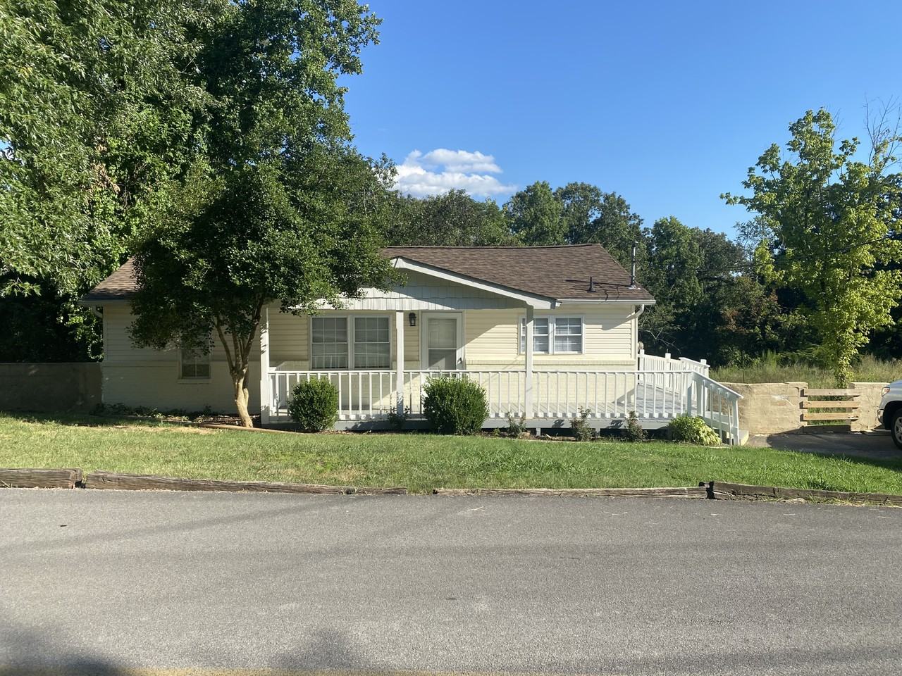 273 Sims Dr #NA - Photo 3 of 15