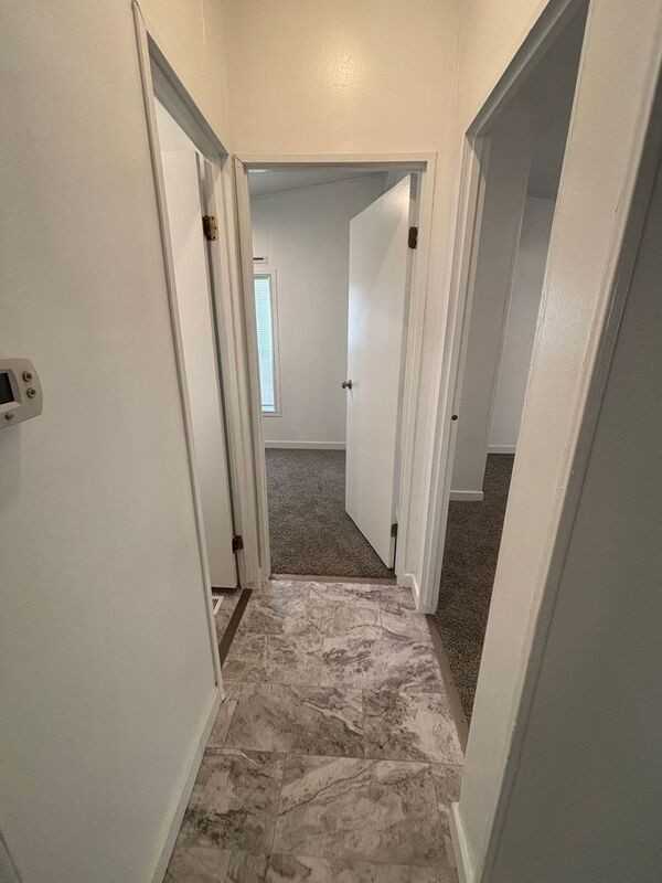 301 Archie St - Photo 7 of 14