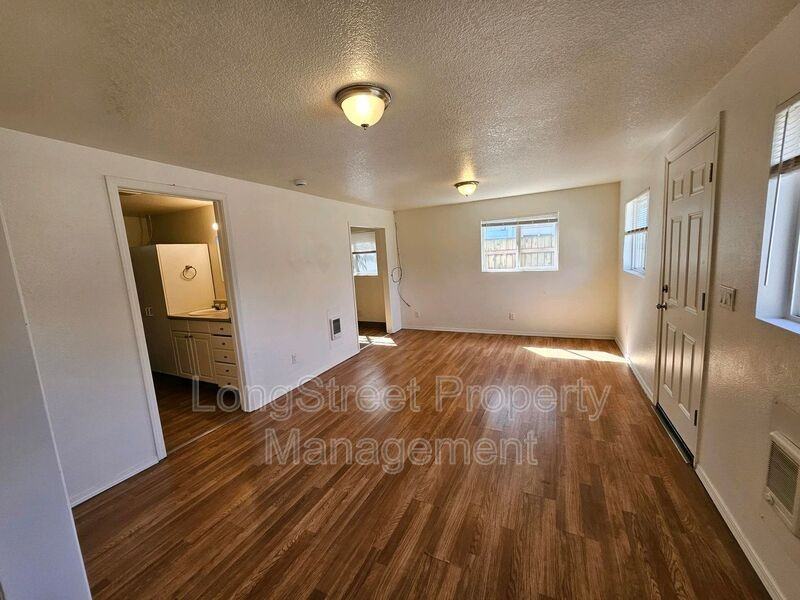 4553 Ne 105th Ave #2 - Photo 6 of 19