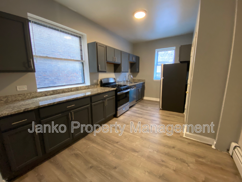 5647 W Washington Blvd #3 - Photo 2 of 8