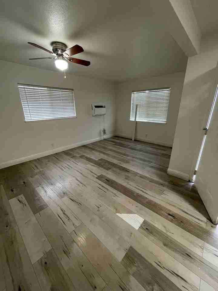 5804 Riverside Dr Frnt - Photo 4 of 17