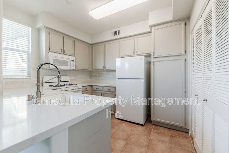 39271 Flamingo Bay #E - Photo 5 of 14