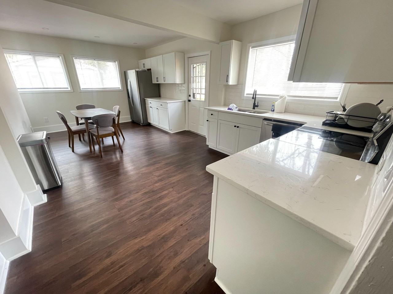 2609 Linda Ln Se - Photo 2 of 14