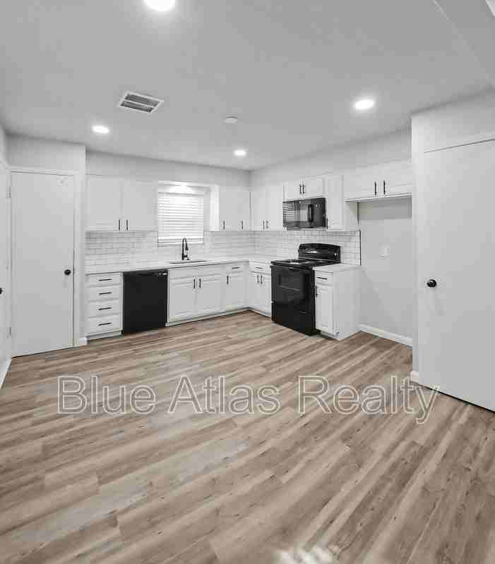 2510 Materhorn Dr - Photo 4 of 11