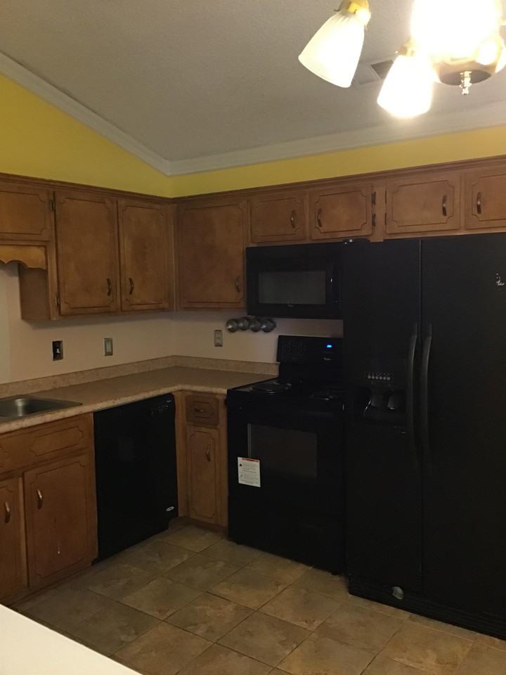 13 Shayna Dr #1 - Photo 5 of 20