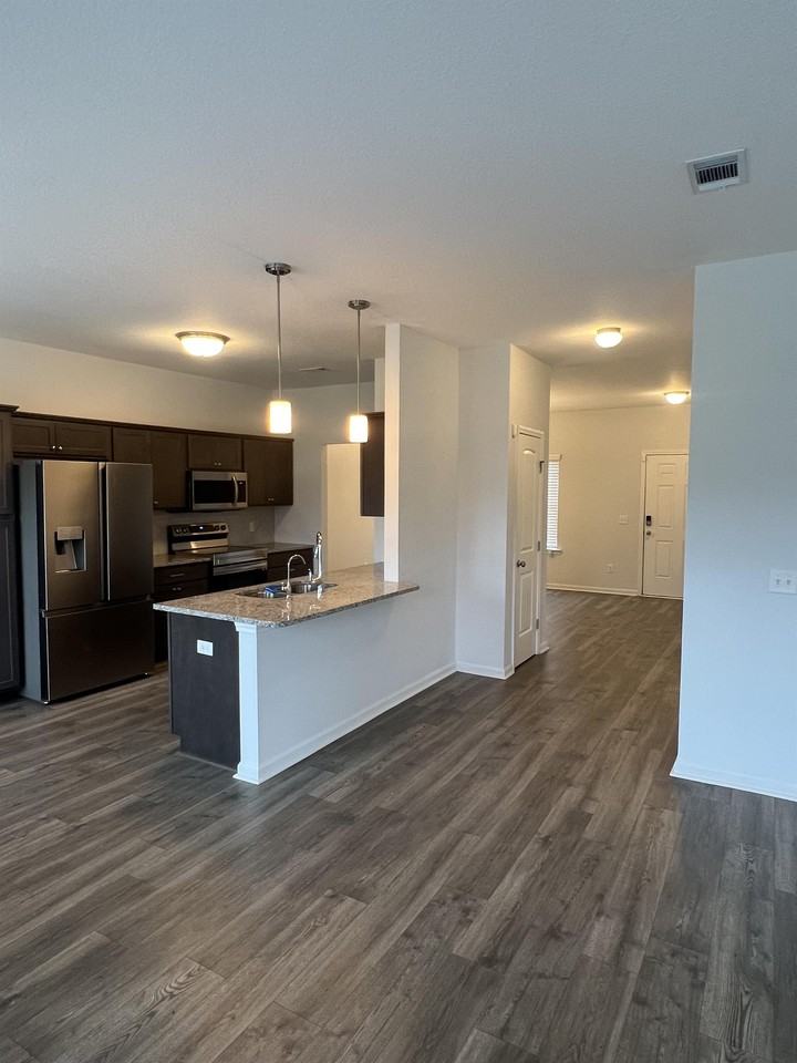 19 Avondale Dr Ne #1 - Photo 7 of 42