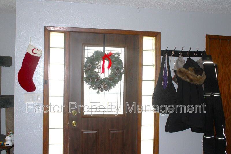 144 Balcerzak Dr - Photo 2 of 11