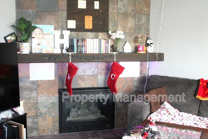 144 Balcerzak Dr - Photo 4 of 11