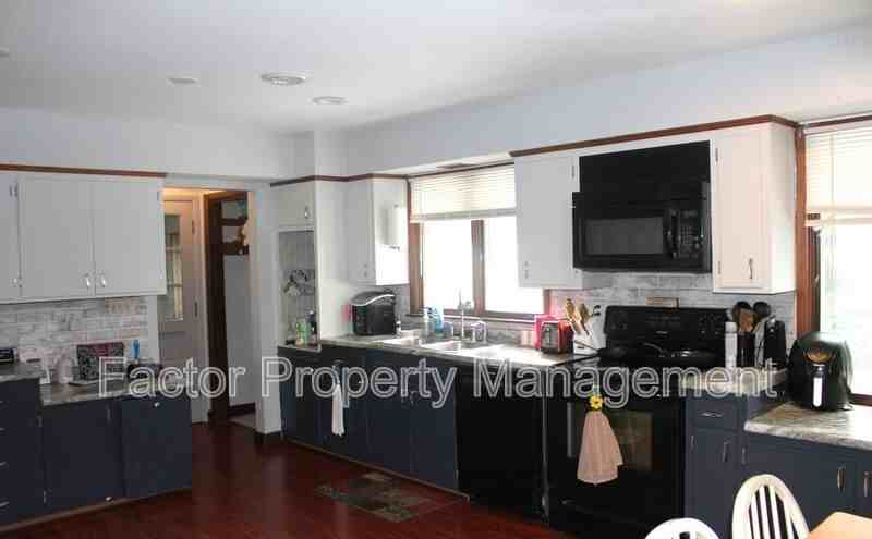 144 Balcerzak Dr - Photo 6 of 11