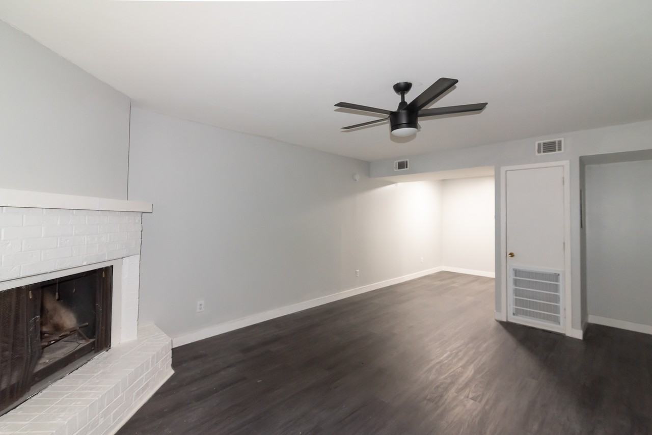 2437 Ramblewood Ct #1 - Photo 2 of 18