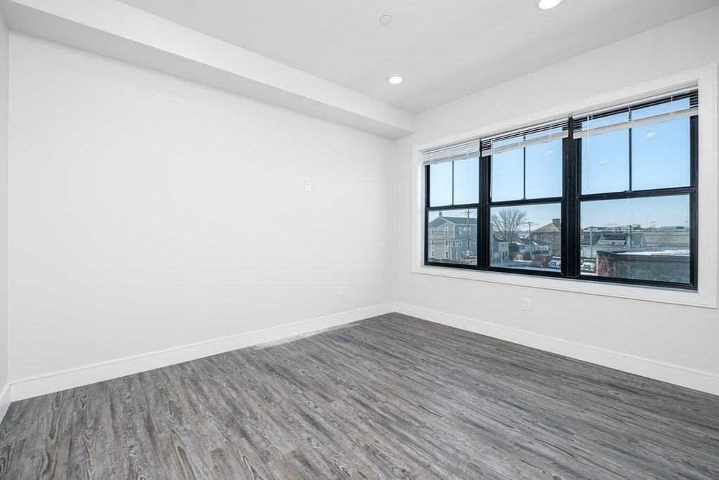 16 Laurel St #201 - Photo 7 of 22