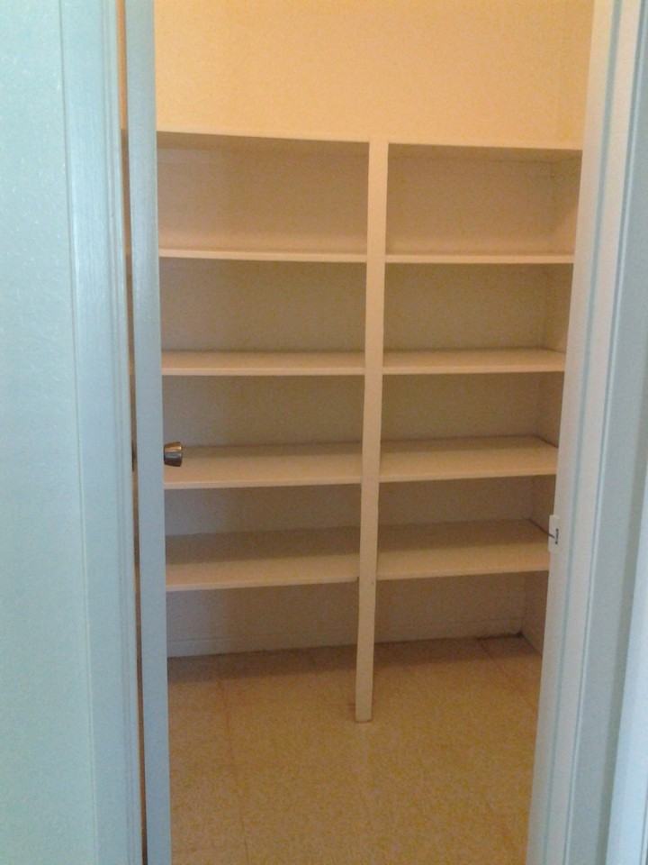 1108 Villa Ave. - Photo 3 of 10