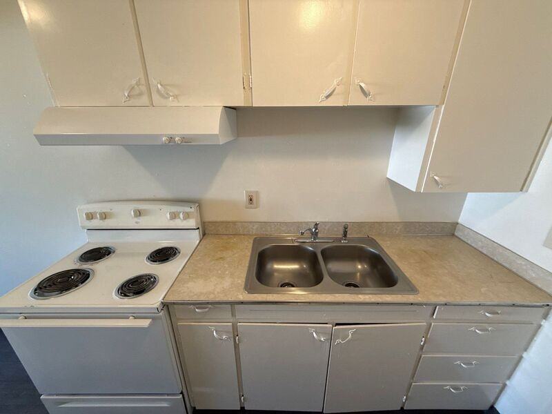 580 Ford St Se - Photo 7 of 16