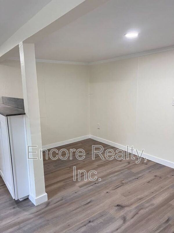 Vista Way - Photo 7 of 7