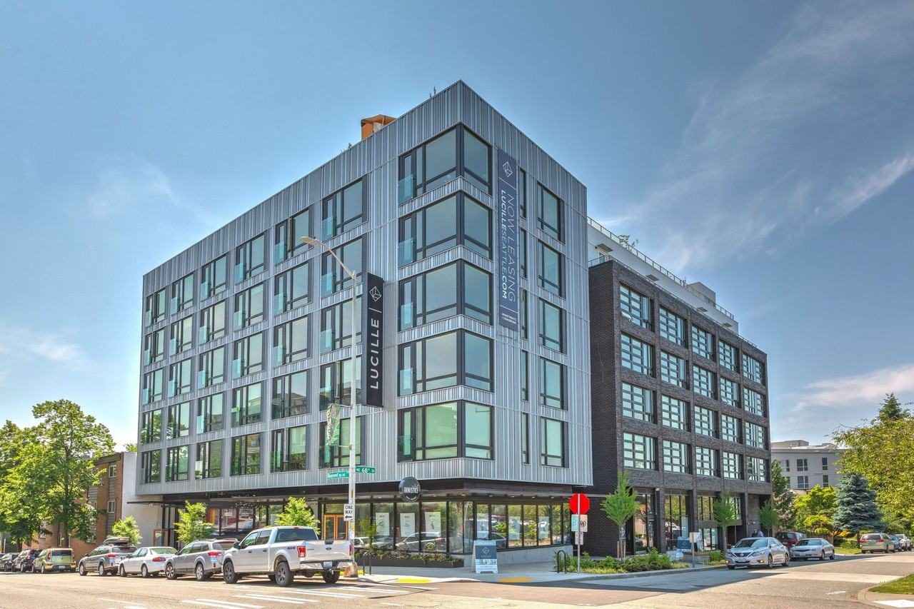 LUCILLE ON ROOSEVELT - Photo 2 of 33