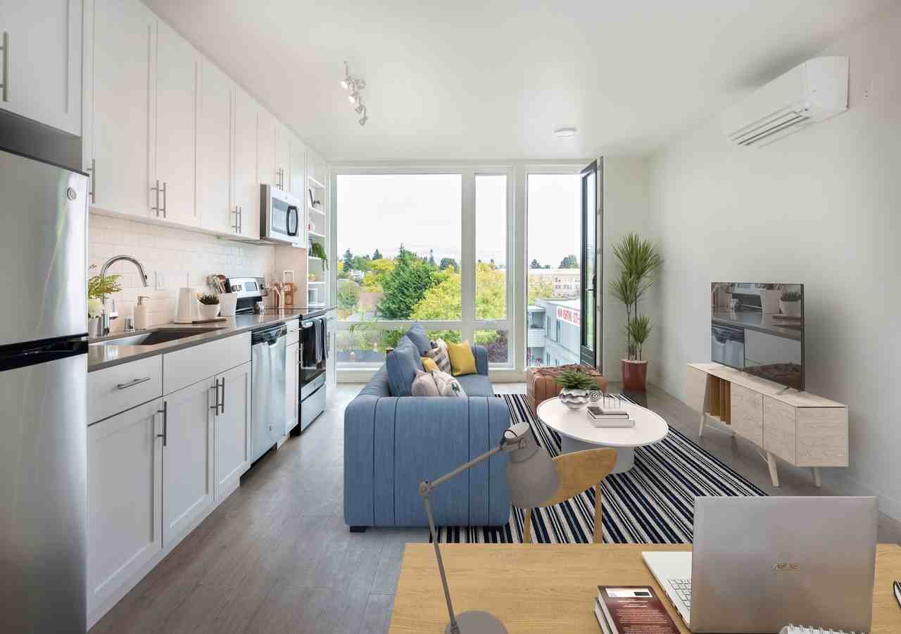 LUCILLE ON ROOSEVELT - Photo 4 of 33