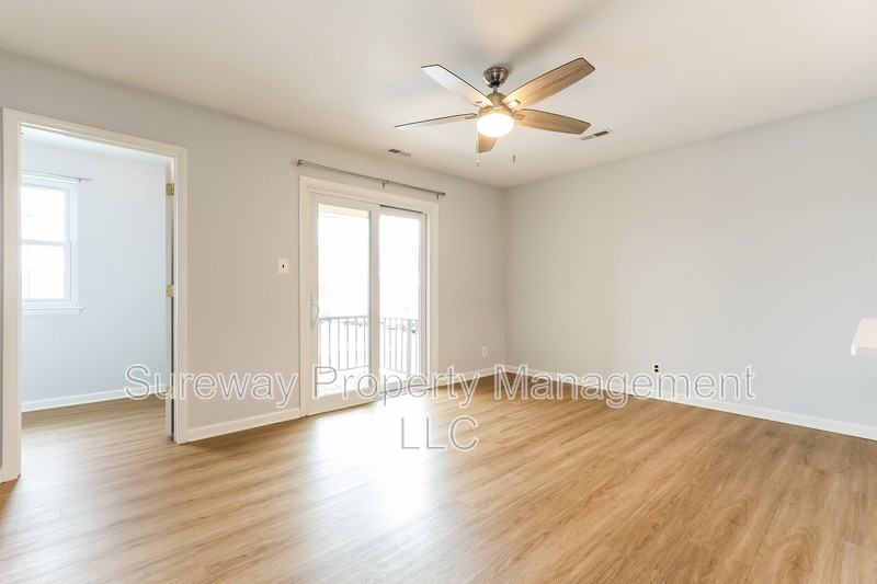 534 Willow Turn #B - Photo 3 of 10