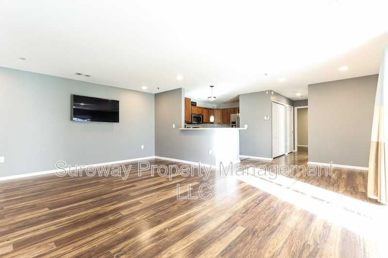 8 Highbridge Ln - Photo 3 of 15