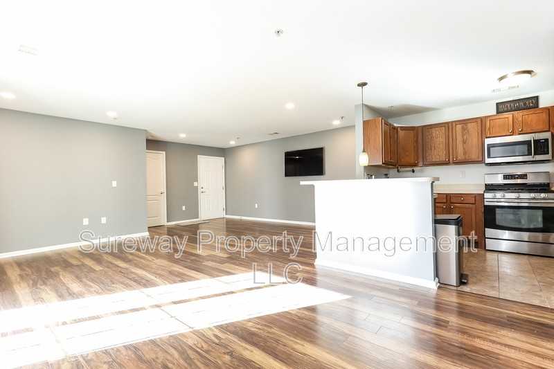 8 Highbridge Ln - Photo 4 of 15