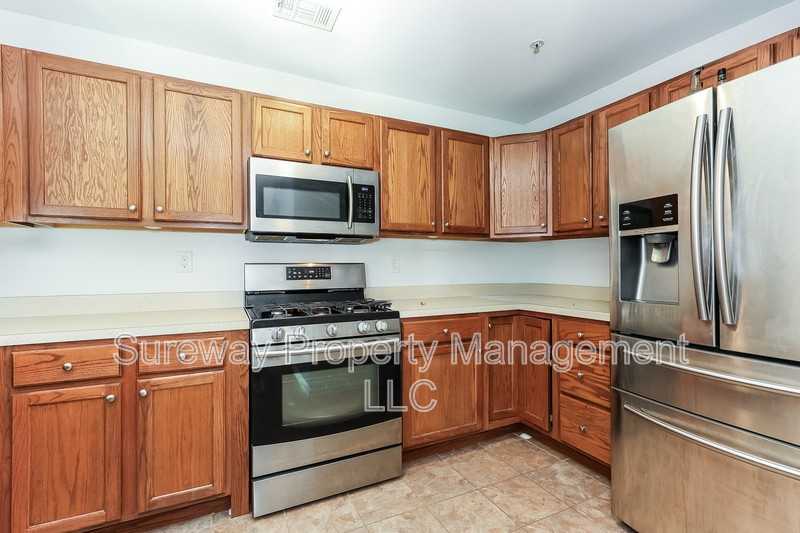 8 Highbridge Ln - Photo 6 of 15