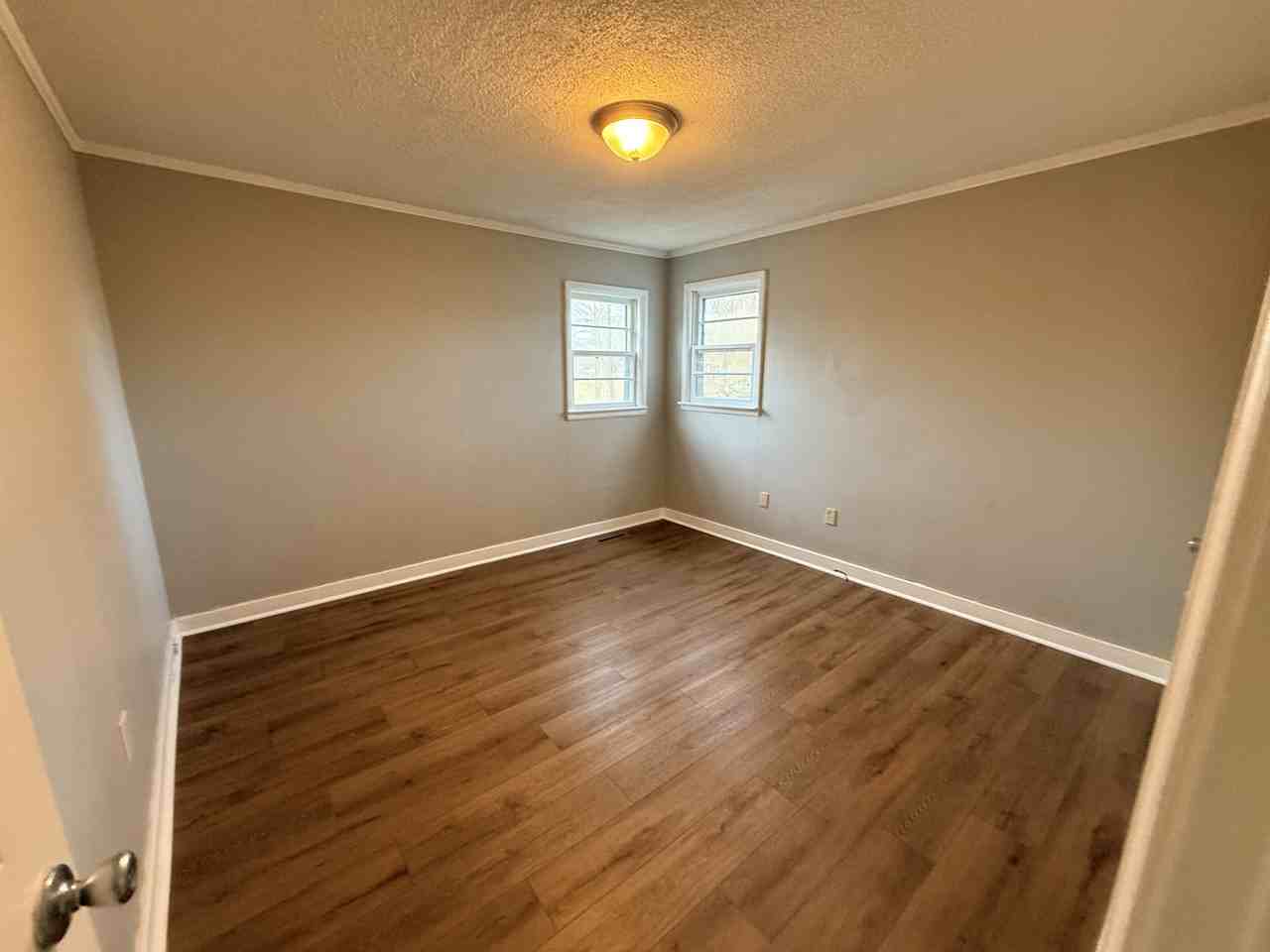 608 Mount Pelia Rd #1 - Photo 4 of 19