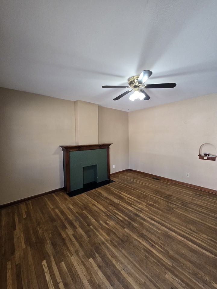 4105 E Orme St #1 - Photo 3 of 20