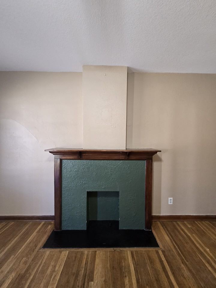 4105 E Orme St #1 - Photo 4 of 20