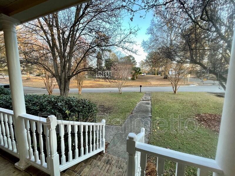 300 Quincannon Rd - Photo 2 of 29