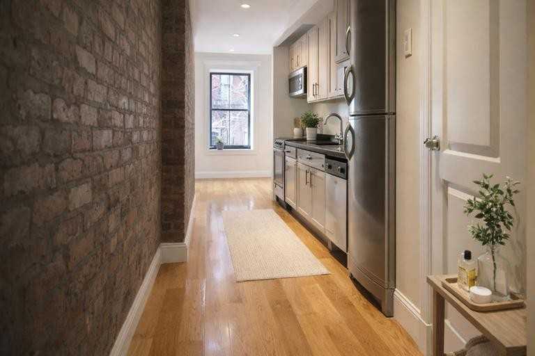 Elizabeth St #2B - Photo 3 of 4