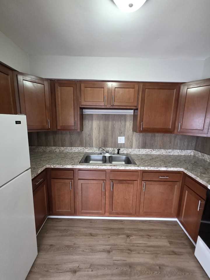 Catalina Dr #B9 - Photo 5 of 19