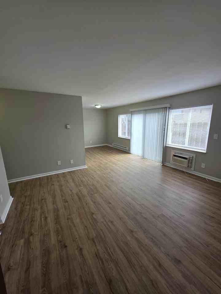 Catalina Dr #F8 - Photo 2 of 18