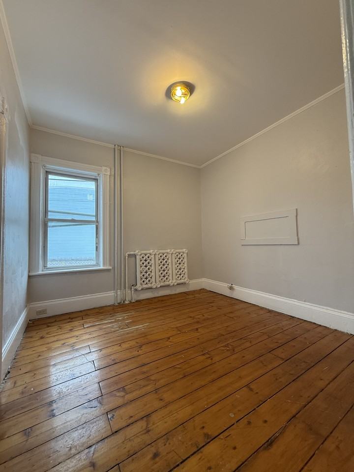 526 Hamilton St #1 - Photo 5 of 7