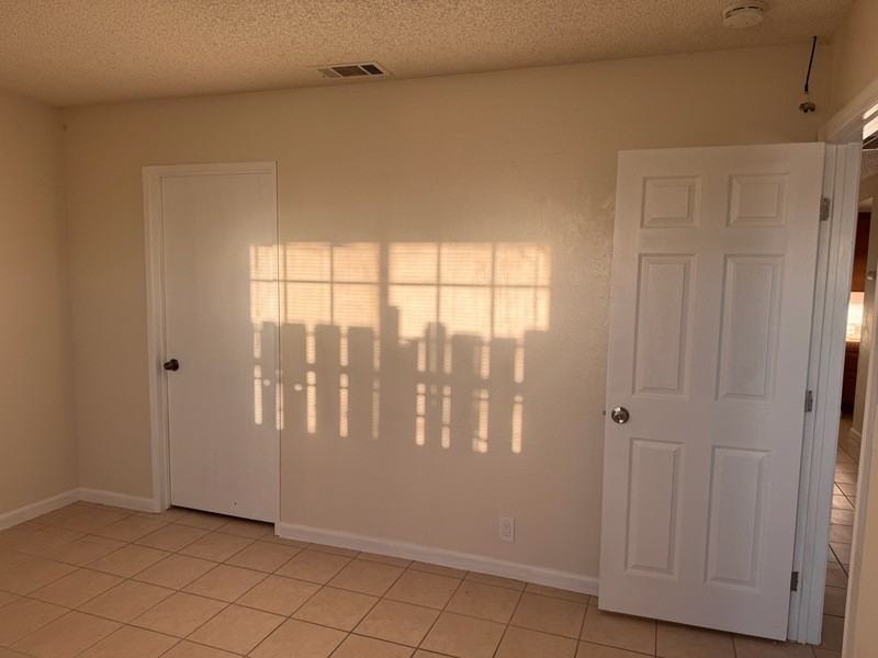 13584 Yakima Rd #4 - Photo 4 of 12