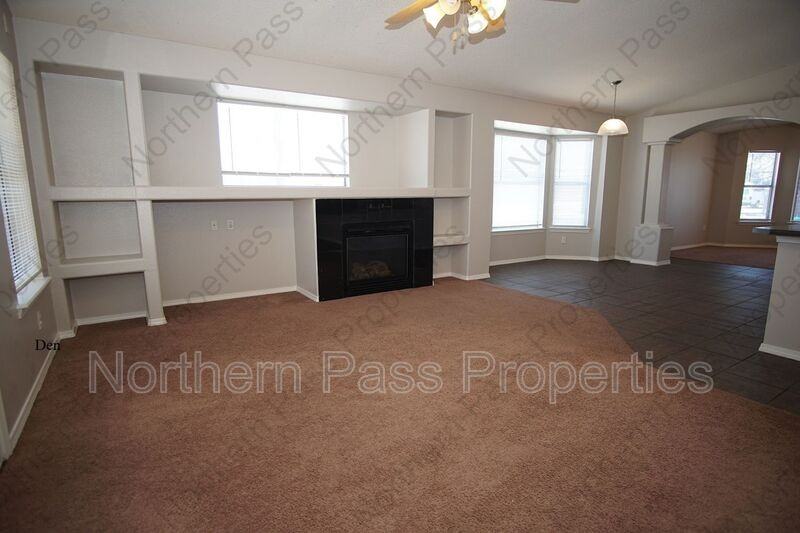 10002 Cross St - Photo 4 of 23