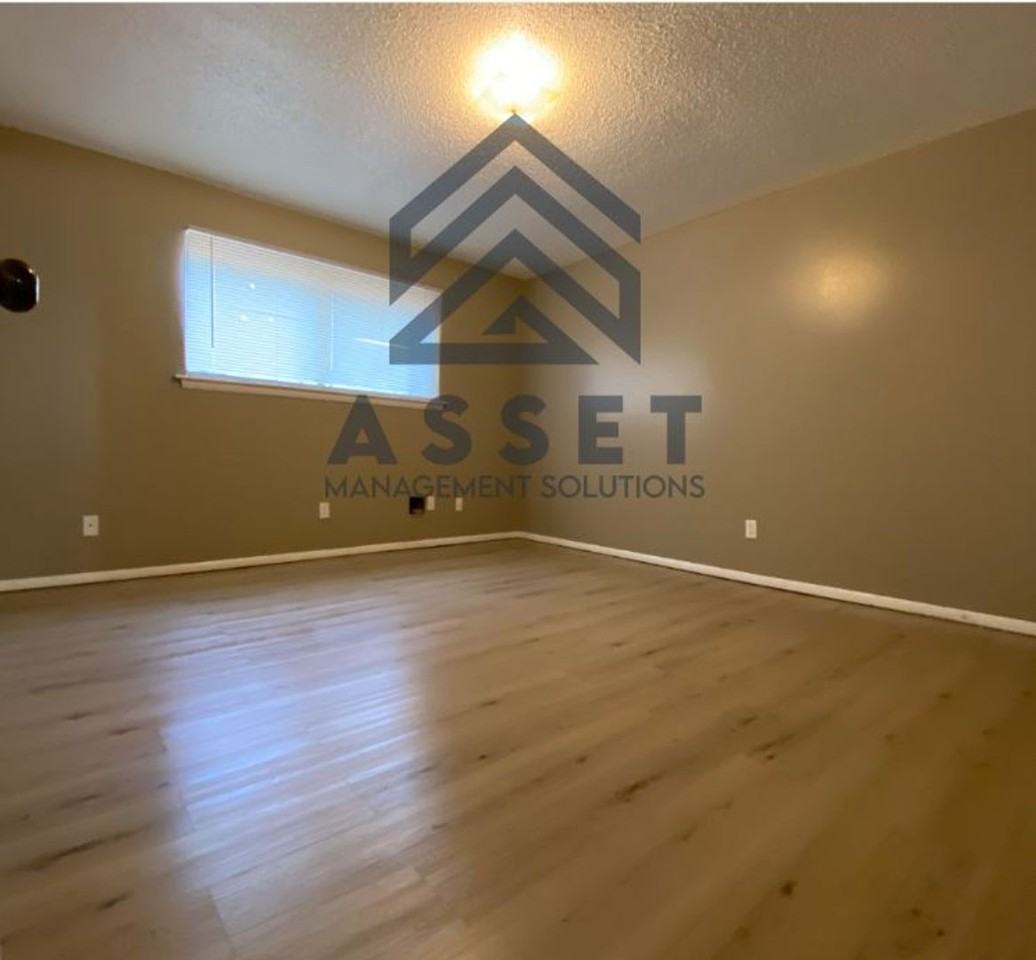 Mason Manor Apartments - Photo 4 of 5