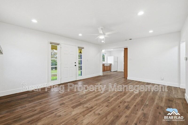 3351 Albany Way - Photo 7 of 35