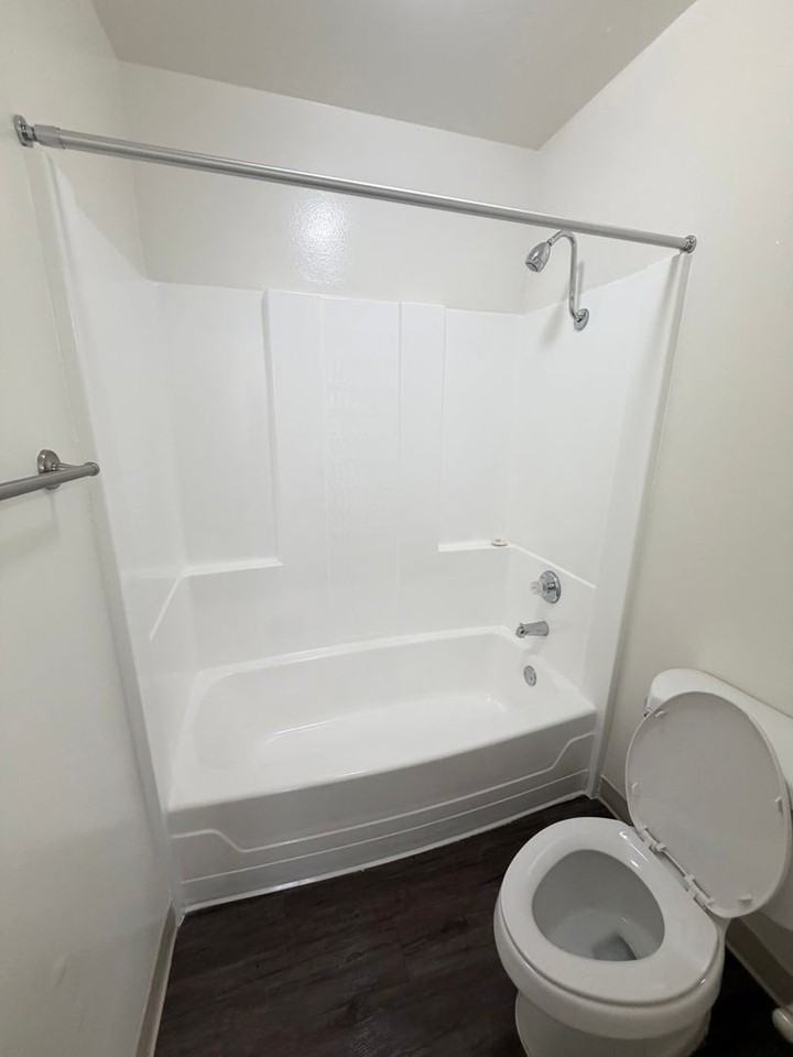 171 Mariposa Apartments - Photo 6 of 17