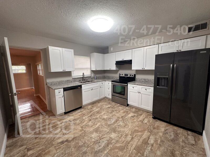 3630 Amigos Ave - Photo 6 of 20