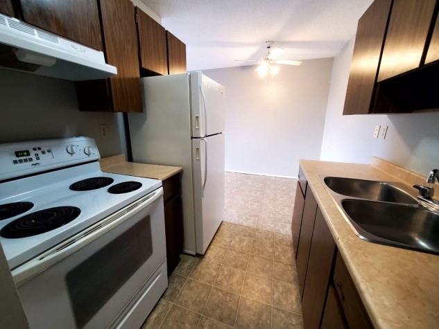 1 Bedroom Unit in Mature Area of Downtown - Photo 2 of 10