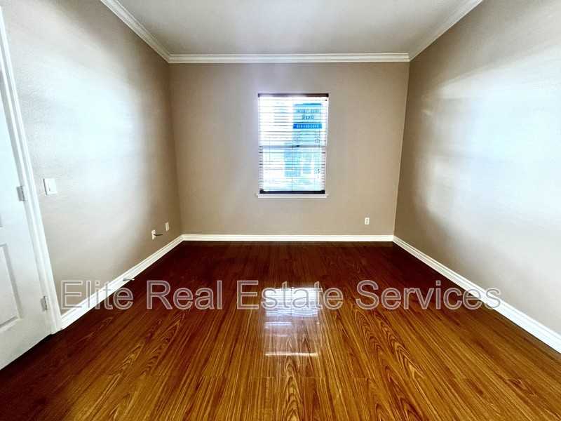 750 Broadway - Photo 3 of 11