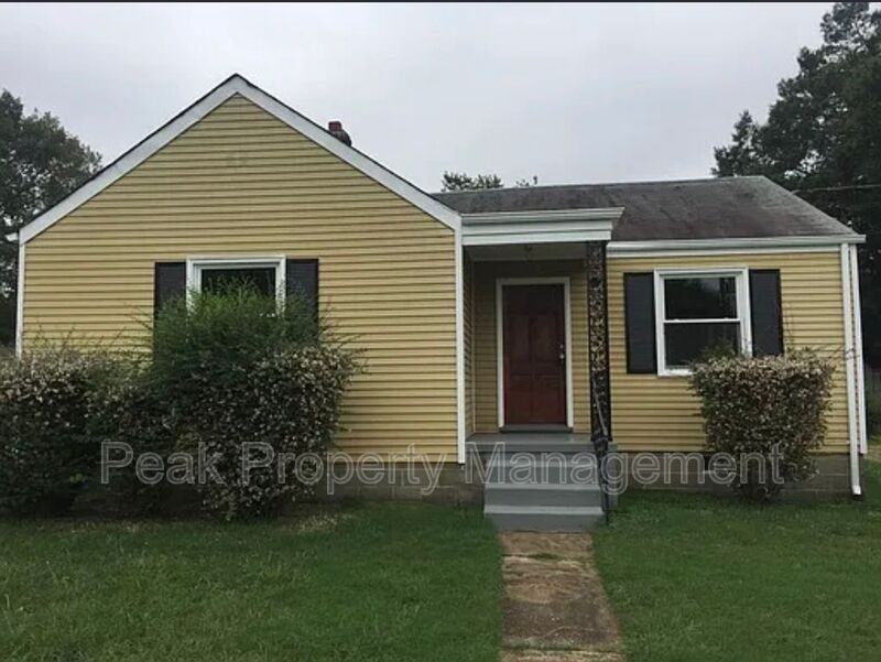 208 Marlin Dr - Photo 2 of 4