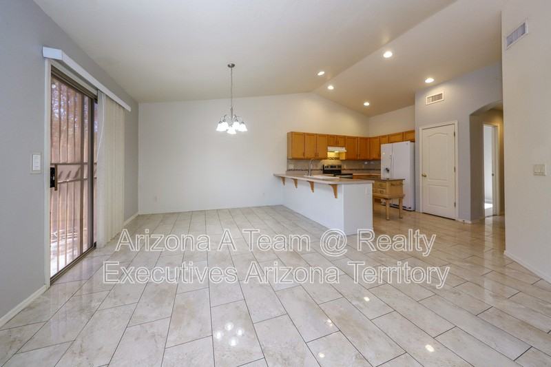 3067 S Beck Dr - Photo 7 of 24